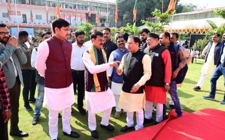 आज तय होगा प्रदेश का मुखिया,प्रदेश अध्यक्ष और मीडिया प्रभारी ने बैठक स्थल का किया निरीक्षण