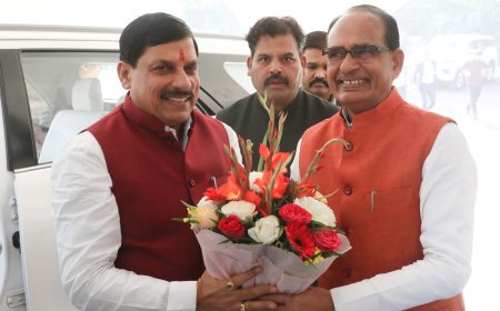 मुख्यमंत्री मोहन यादव ने की पूर्व सीएम शिवराज सिंह चौहान से मुलाकात