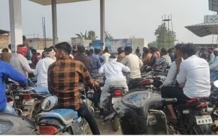 ट्रक ड्राइवरों की हड़ताल, भोपाल-इंदौर, जबलपुर-ग्वालियर सब जगह पहिए जाम,पेट्रोल पंपों में लगी भीड़