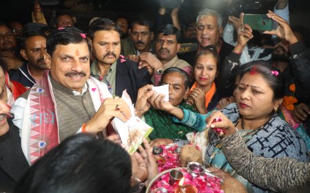 प्रसूताओं का 'मोहन' सरकार ने छोड़ा साथ,56 करोड़ रुपये देना बांकी,भटकने को मजबूर प्रसूताएं