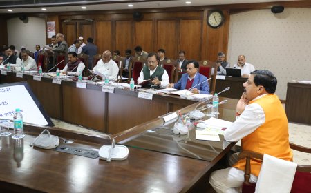 शासकीय कर्मचारियों के दबाव में मोहन सरकार,रिटायरमेंट सीमा 65 करने पर फंसी सरकार,शिक्षकों ने दी धमकी