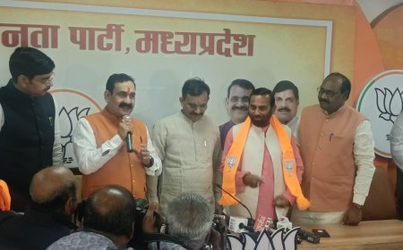 डॉ. नरोत्तम मिश्रा ने कांग्रेस में फिर लगाई सेंध,एक साथ कई नेताओं को दिलाई बीजेपी की सदस्यता
