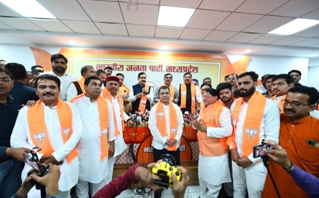 कमलनाथ के सबसे करीबी ब्यक्ति ने छोड़ा हाथ,हजारों कार्यकर्ताओं ने ली बीजेपी की सदस्यता