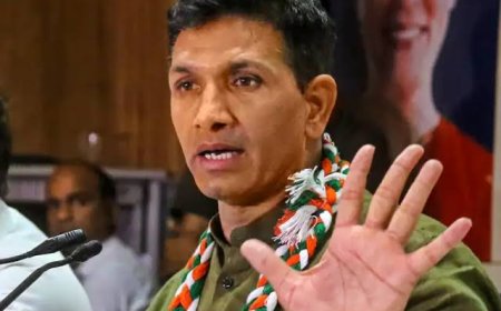 कांग्रेस की भगदड़ पर जीतू पटवारी का जवाब,दिग्विजय और कमलनाथ पर मढ़ा सारा दोष