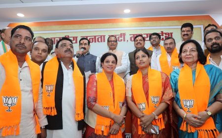 ...और कितना टूटेगी कांग्रेस,क्या कर रहे हैं पीसीसी चीफ पटवारी,फिर सैकड़ों कार्यकर्ता बीजेपी में हुए शामिल