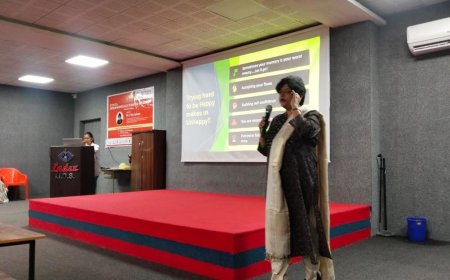 मालवांचल यूनिवर्सिटी द्वारा मोटिवेशन एंड मेंटल हेल्थ से जुड़े मुद्दों पर कार्याशाला