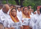 नर्सिंग एप्रिन पहन कर कांग्रेस विधायक पहुंचे विधानसभा,जमकर किया हंगामा