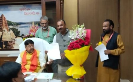 संविदा कर्मचारियों के प्रतिनिधि मण्डल ने कैलाश विजयवर्गीय से की मुलाकात,संविदा नीति लागू नहीं होने की कही बात