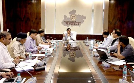 सीएम यादव का सख्त आदेश,बाढ़ नियंत्रण में लगे अधिकारी-कर्मचारी 24 घंटे करें कार्य
