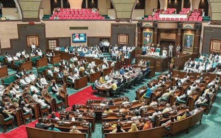 ई-विधायक आफिस योजना शुरु करेगी मप्र सरकार,लैपटाप या कंम्प्यूटर के लिए अलग से राशि नहीं देगी सरकार,ई-विधान से जुड़ने पर विधायकों को सिंगल क्लिक से मिलेगी जानकारी