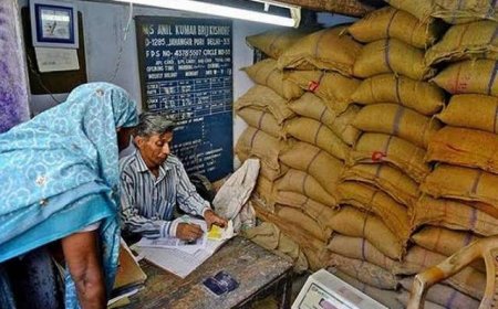 गरीब की थाली नहीं रहेगी खाली,24, 25 एवं 26 अगस्त अवकाश के दिन भी पीडीएस दुकानों में मिलेगी राशन सामग्री