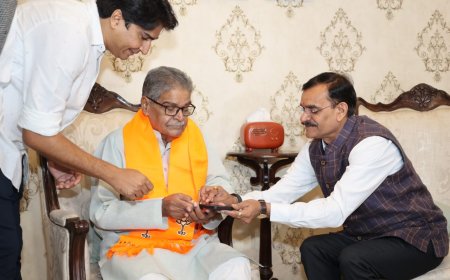 भाजपा के वरिष्ठ नेता गौरीशंकर शेजवार को प्रदेश अध्यक्ष वीडी शर्मा ने दिलाई भाजपा की सदस्यता