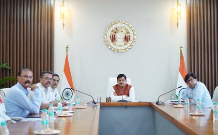 हाथियों की मौत मामले में दो अधिकारियों पर गिरी गाज,सीएम ने अधिकारियों को किया सस्पेंड