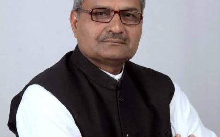 'किसी के बिस्तर को झांकने नहीं जाते रीवा सांसद जनार्दन मिश्रा' राज्यपाल के सामने दिया बेतुका बयान