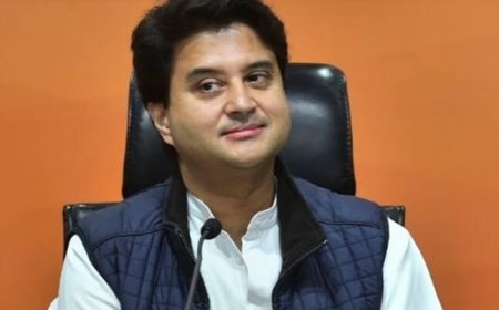 ‘आखिर सिंधिया करना क्या चाहते हैं’ भाजपा नेताओं के लिए सिंधिया बने पहेली,बूझने का प्रयास कर रहे भाजपा के नेता और राजनीतिक विश्लेषक