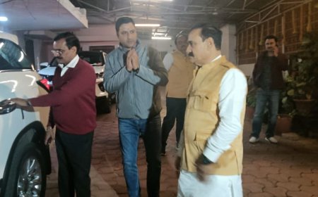बीजेपी अध्यक्ष वीडी शर्मा ने सुमित पचौरी की पूर्व गृह मंत्री डॉ. नरोत्तम मिश्रा से कराई मुलाकात,मायने निकालने में जुटे लोग