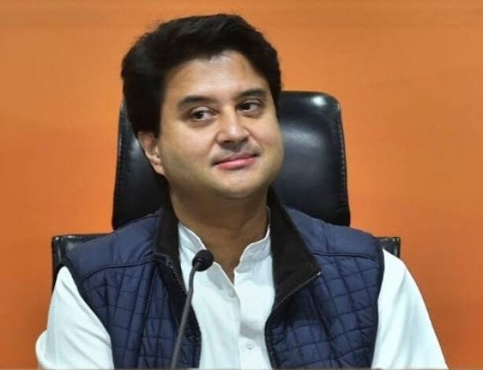 ‘आखिर सिंधिया करना क्या चाहते हैं’ भाजपा नेताओं के लिए सिंधिया बने पहेली,बूझने का प्रयास कर रहे भाजपा के नेता और राजनीतिक विश्लेषक