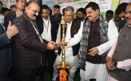 65 की उम्र में रिटायर होंगे आयुर्वेद डॉक्टर,उज्जैन में वैदिक न्यायालय खोलने का सीएम यादव ने किया ऐलान