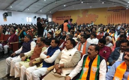 भाजपा के जिला अध्यक्षों की बढ़ेंगी 'मुस्किलें' संगठन एप से रखी जाएगी नजर