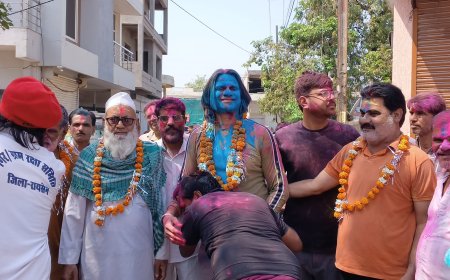 रंगपंचमी पर निकला चल समारोह सांप्रदायिक एकता की मिसाल, मुस्लिम त्योहार कमेटी ने हिंदू समिति का किया स्वागत