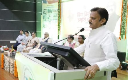 राजेन्द्र शुक्ला के रहते रीवा की स्वास्थ्य व्यवस्था बीमार,चिकित्सकों की कमी से वेंटीलेटर पर अस्पताल
