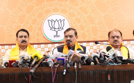कांग्रेस आरोप और प्रत्यारोप की  पार्टी है,कांग्रेस को शशि थरुर से सीख लेनी चाहिए:वीडी शर्मा ने दिखाया आइना