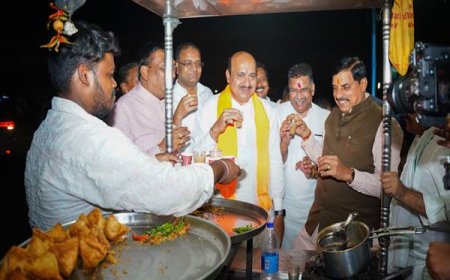 राह चलते सीएम ने चाय के ठेले पर ली चाय की चुस्की,दुकानदार से पूछा कितना कमा लेते होःपढ़िए मुखबिर पर खबर