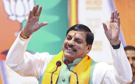 कांग्रेस में कितने संकट, पढ़िए मुखबिर और देखिए किसने कहा कांग्रेस में सिर्फ ‘संकट ही संकट’