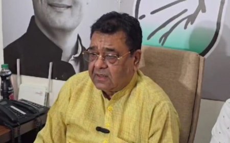 ‘कुत्ते से भी बुरे हैं अधिकारी’ ‘तलवे चाट रहे हैं और चोरी में शामिल हो रहे हैं’ कांग्रेस नेता मुकेश नायक का विवादित बयान
