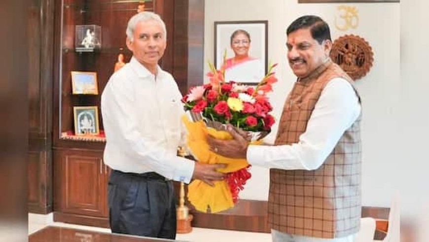 'मोहन' के मन में रमे 'अनुराग' बढ़ाया एक साल का कार्यकाल,प्रशासनिक अनुभव का मिला लाभ