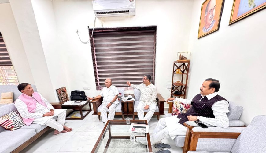 BJP विधायक को मिली फटकार कहा  'कायदे में रहोगे तो फायदे में रहोगे' फटकार सुन दबे पांव निकले विधायक