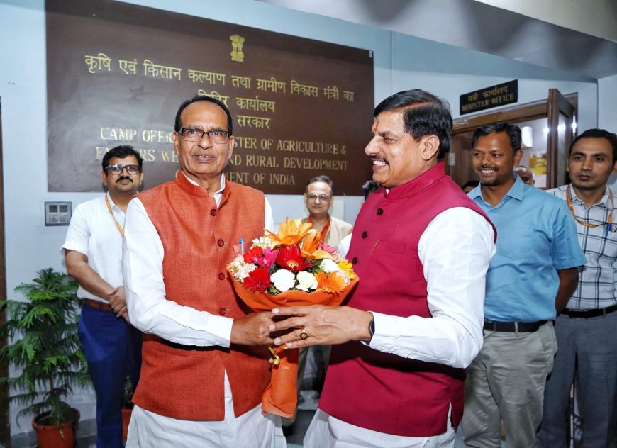 'गाड़ी बंगले' की चाहत भाजपा का बिगाड़ रही खेल,भोपाल से दिल्ली तक बीजेपी नेताओं ने लगाई उठक-बैठक