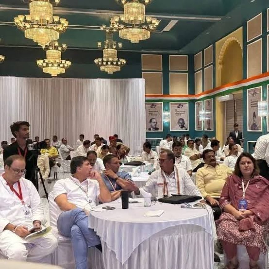 दो नवंबर से कांग्रेस जिला अध्यक्षों की लगेगी 'क्लाश' नौ को राहुल गांधी राजनीतिक मामलों की ले सकते हैं बैठक