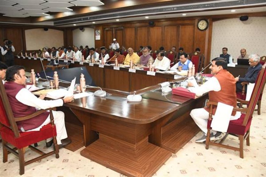 प्रत्यक्ष प्रणाली से होगा चुनाव मोहन कैबिनेट का बड़ा फैसला कांग्रेसी पार्षदों ने फैसले को बताया गलत