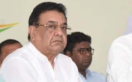 मुकेश नायक के 'सेल्फ गोल' ने खोली कांग्रेस की पोल लेकिन इस्तीफे की वजह कुछ और पढ़िए मुखबिर