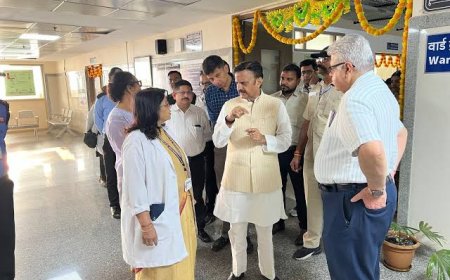 स्वास्थ्य मंत्री राजेन्द्र शुक्ल ने घायल बालक का कराया इलाज डाक्टरों को दिया निर्देश