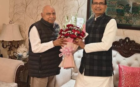 बीजेपी अध्यक्ष खंडेलवाल पूर्व सीएम शिवराज से मिले दोनों ने की सरकार संगठन और निगम-मंडल को लेकर चर्चा