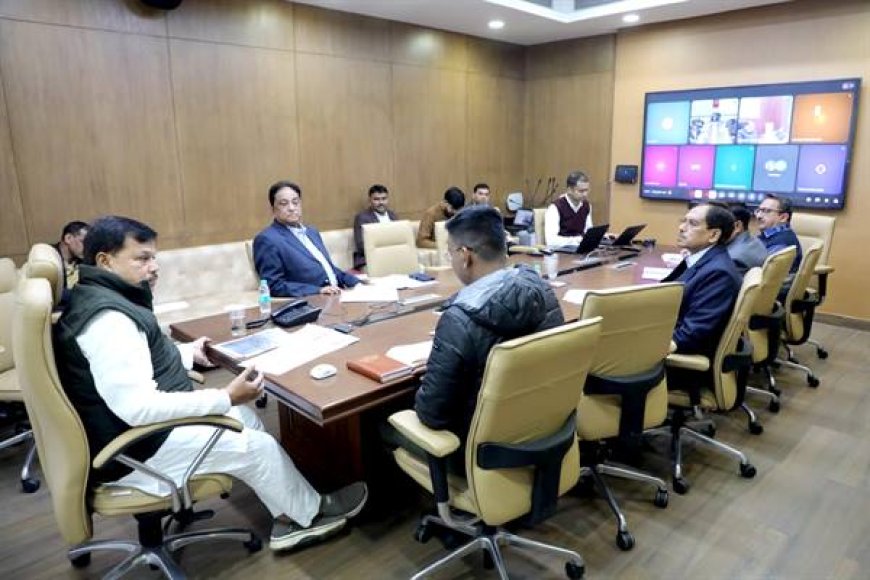 खराब काम करने पर अधिकारियों का होगा 'डिमोशन' अच्छा काम करने पर मिलेंगे 50 हजार इनाम मंत्री प्रद्युम्न सिंह तोमर का ऐलान