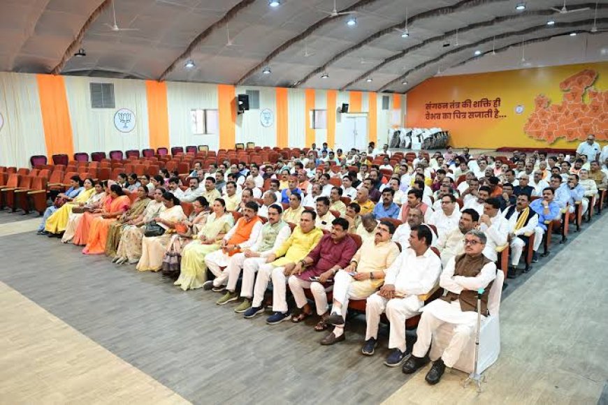 नकली 'गांधी' परिवार सेंक रहा देश में राजनीतिक रोटियां असली को लोग नहीं पूछ रहे सीएम मोहन यादव का बयान
