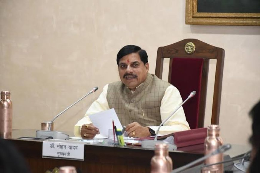 'डॉक्टर' के राज में मौत के बढ़े आंकड़े 'घंटे' की गूंज के बीच सवर्णों पर लगातार की गई अभद्र टिप्पणी 'इलाज' करने में नाकाम रही सरकार