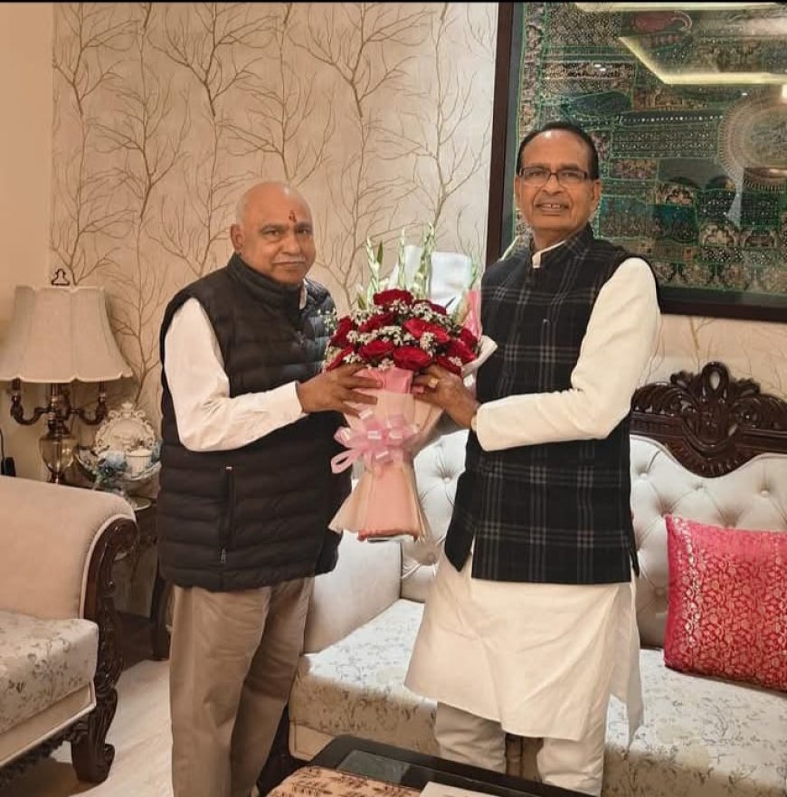 बीजेपी अध्यक्ष खंडेलवाल पूर्व सीएम शिवराज से मिले दोनों ने की सरकार संगठन और निगम-मंडल को लेकर चर्चा