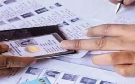 SIR में हजारों मामले ऐसे पाए गए जहां बच्चों की उम्र पिता से ज्यादा पाई गई सुधार में जुटा निर्वाचन आयोग