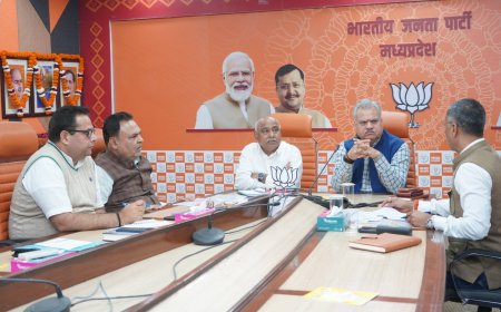 निगम-मंडलों में दावा ठोकने वाले भाजपा नेताओं को जिला प्रभारी बना कर BJP के नेतृत्व ने किया साइड लाइन