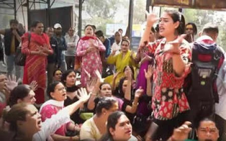भोपाल में किन्नरों पर धर्म बदलने का दबाव य गद्दी की लड़ाई अब सड़क पर आई पढ़िए मुखबिर