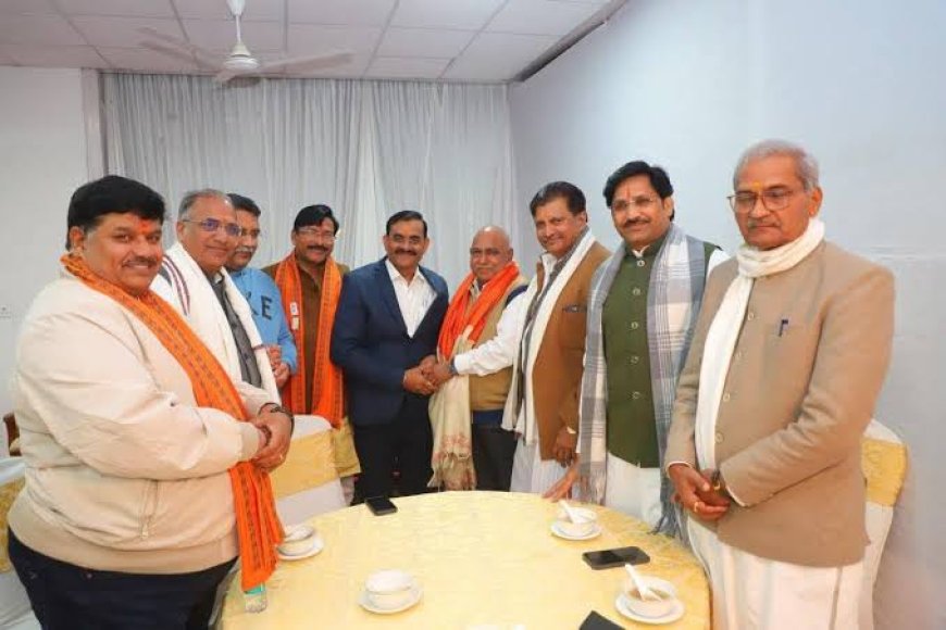 भोपाल में अधूरी दिल्ली में पूरी हुई निगम-मंडलों की बात भोज के बहाने सभी सांसदों से हुई रायशुमारी