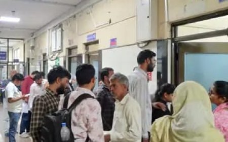 'वेंटीलेटर' पर भोपाल की स्वास्थ्य व्यवस्था 'कमीशन' के लिए चिकित्सक ऐसी दवाएं लिखते हैं जो सरकारी फार्मेसी में उपलब्ध न हो