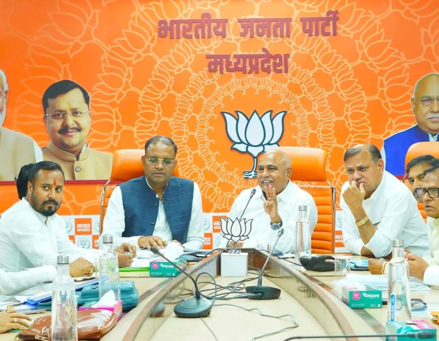 भाजपा में 'छत्रपों' के आगे कमजोर पड़ता संगठन और मजबूत होते 'छोटभइया' नेता अगले चुनाव में बनेंगे समस्या