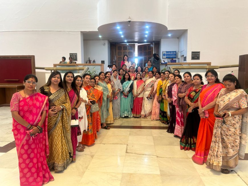 वोट के लिए महिलाओं का 1500 रुपये मूल्य निर्धारित कर 'नारी शक्ति का वंदन' कर रही भाजपा