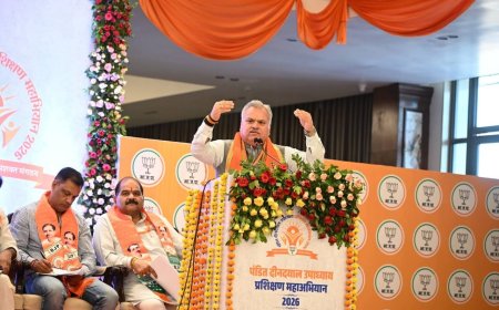 सरकार और संगठन में रहना है तो सवाल का जवाब दो और काम का हिसाब दो अन्यथा घर बैठो