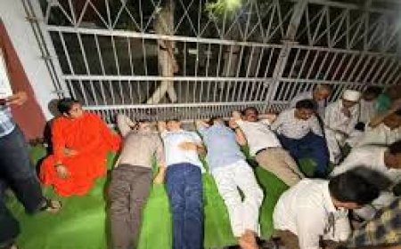 कांग्रेस के खुले 'धागे' मोतियों की तरह बिखरे नेता खुद की नाकामियां ढकने के लिए 'चोरी' जैसे शब्दों का कर रहे इस्तेमाल